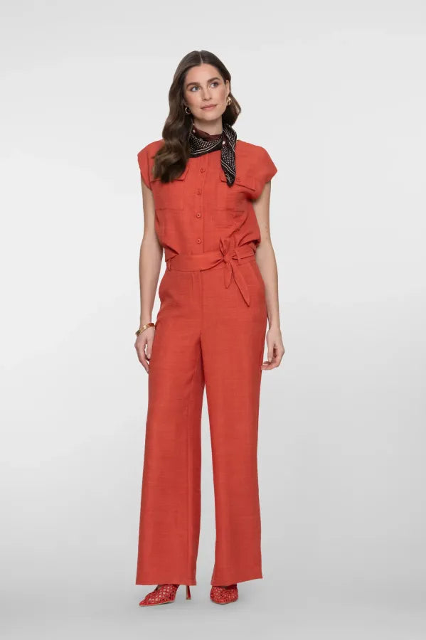 Blouse with pockets