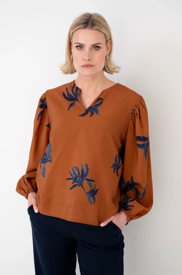 Zaya Blouse