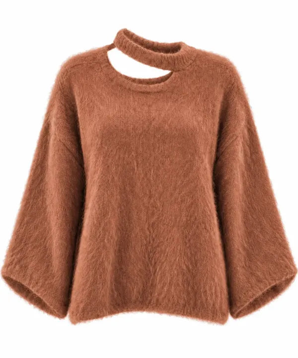 Fluffy Cut-Out Trui