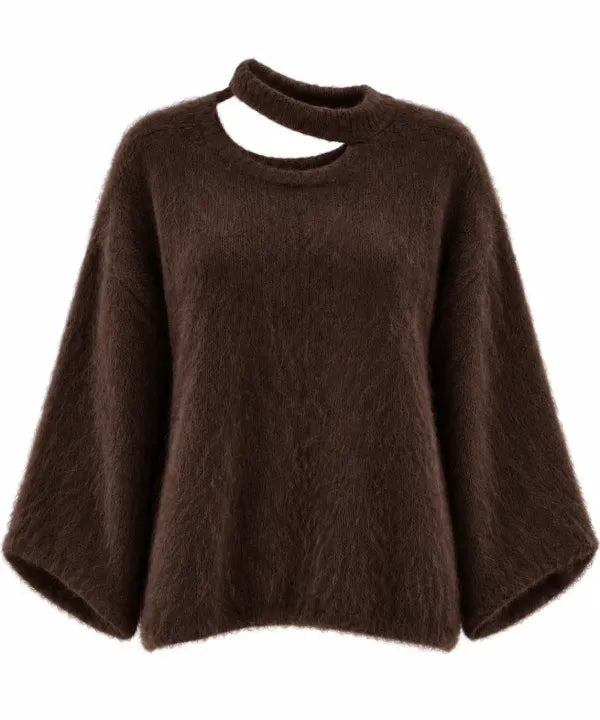 Fluffy Cut-Out Trui