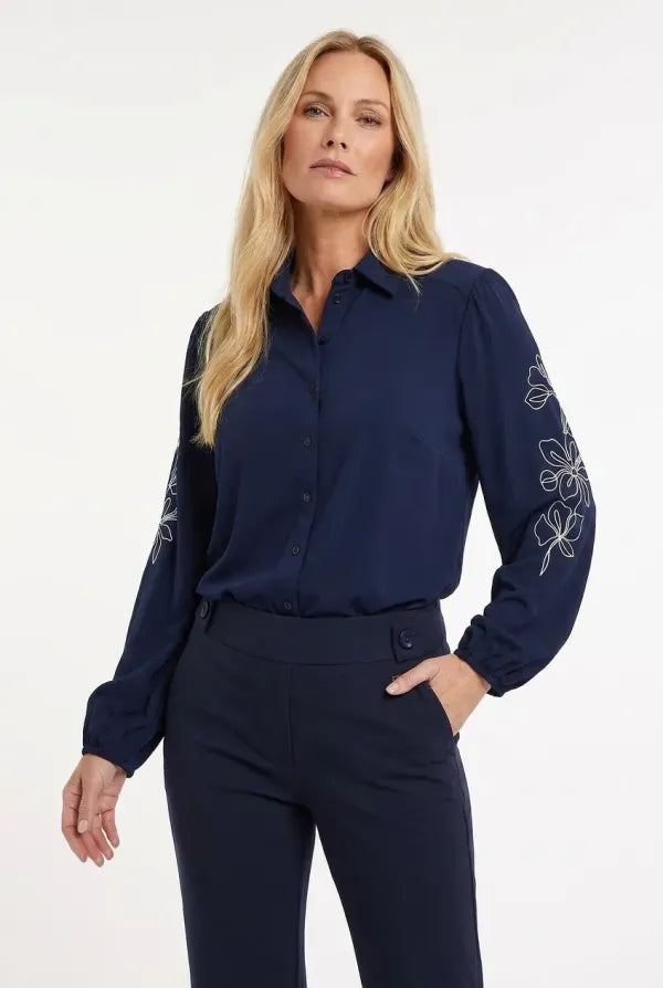 Larixxe Blouse