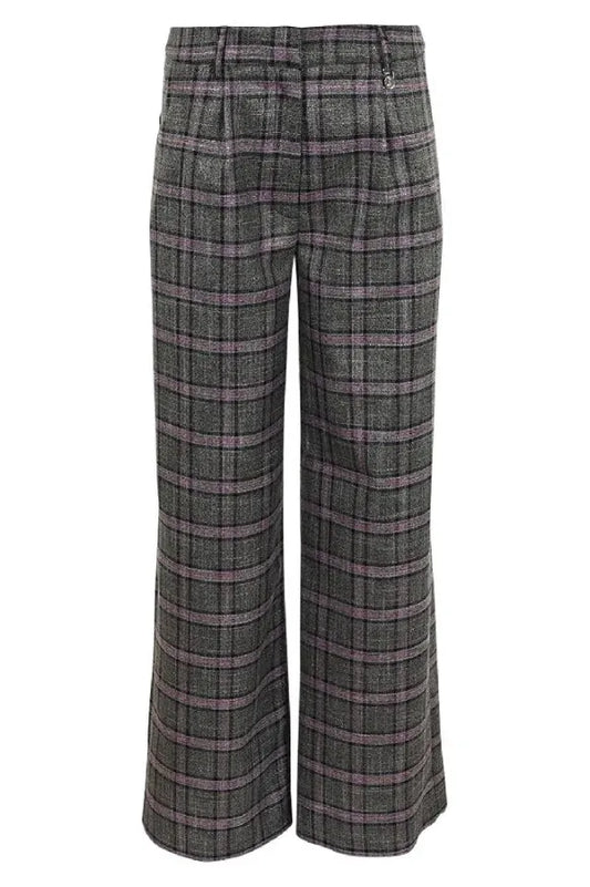 Pay pants