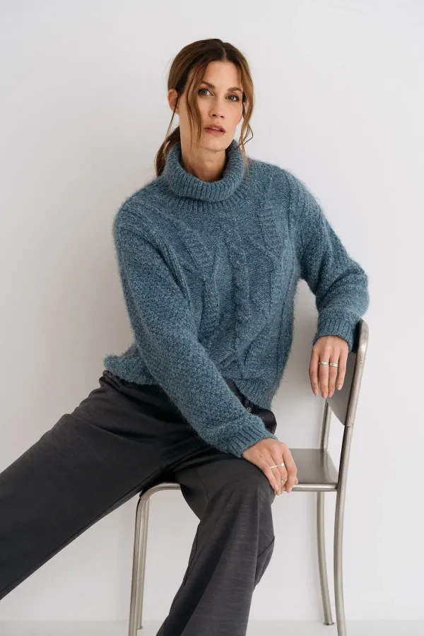 Maicazz_Resah_Pullover_Retro_Blue_1