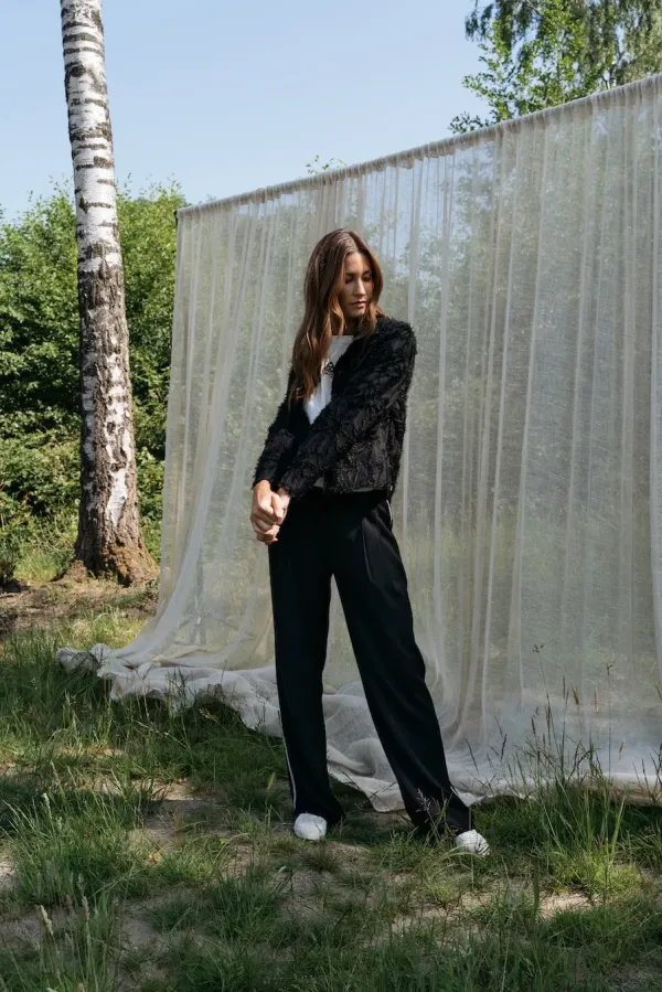 ZIZO_Savelly_Black_off_white_3