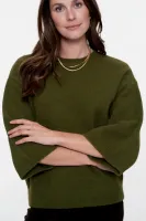 Geisha_Pullover_3_4_Sleeves_Green_3
