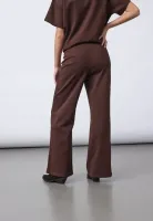 sisters_point_Veda_SS_Dark_Chocolate_2