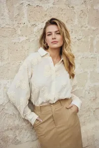 C_S_The_Label_Linda_Blouse_Sand